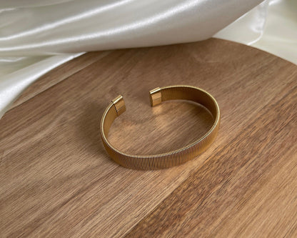 Golden Grace Bracelate