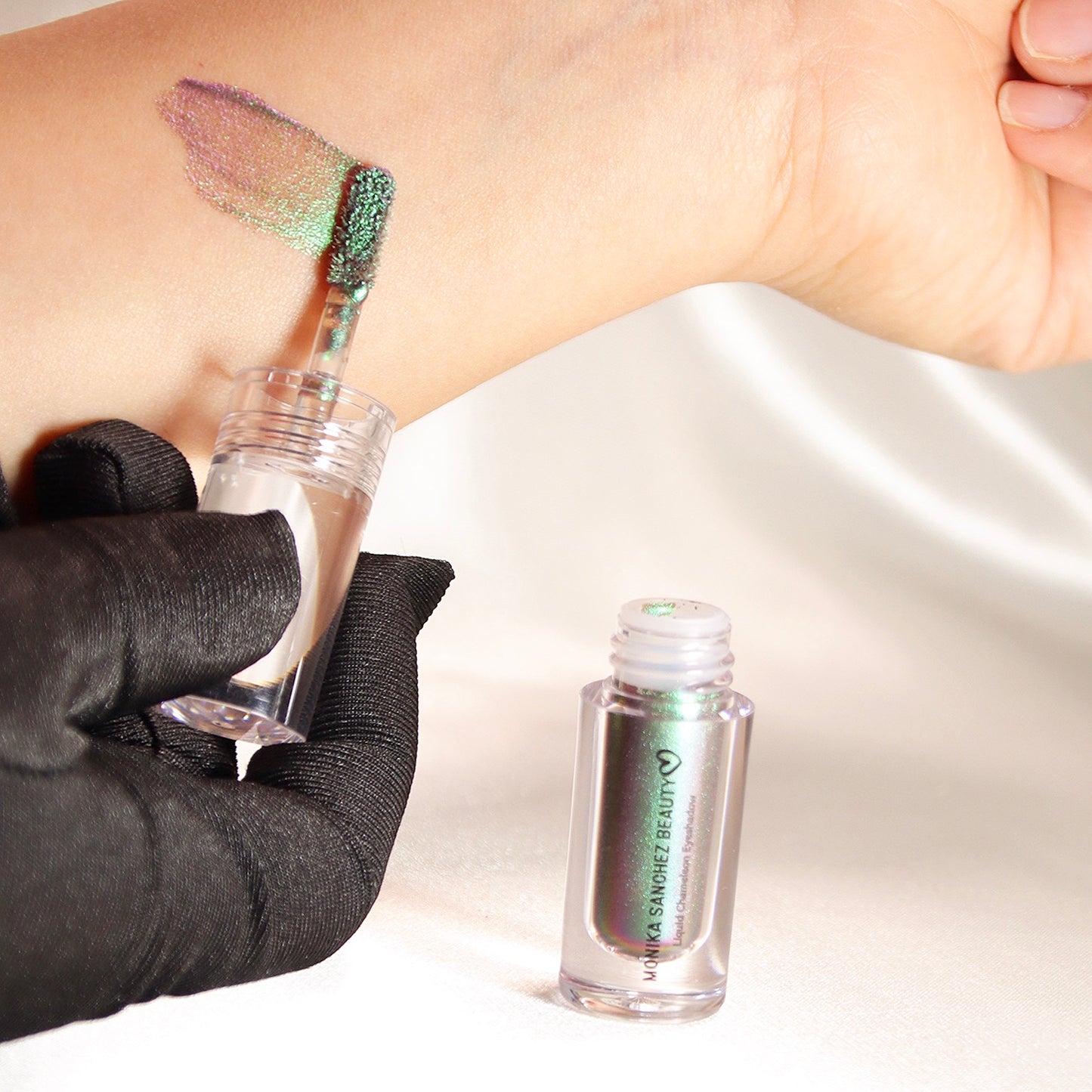 Liquid chameleon eyeshadow